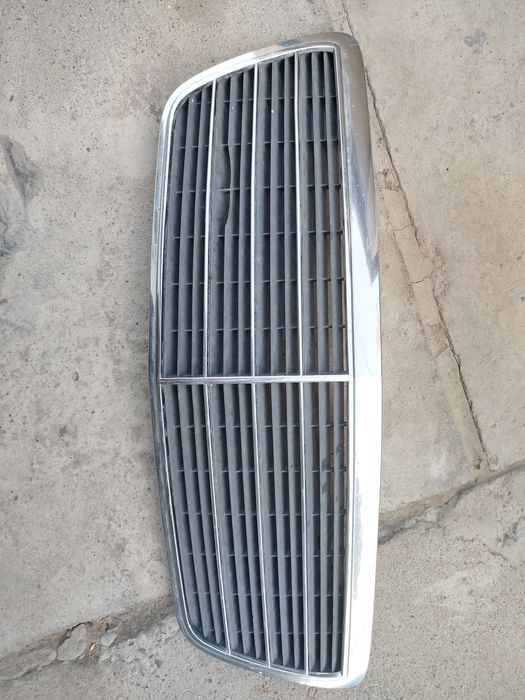 Продаю решетку радиатора