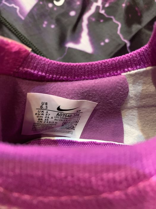 Vând ghete nike phantom gx luna mărime 37 noi nefolosite