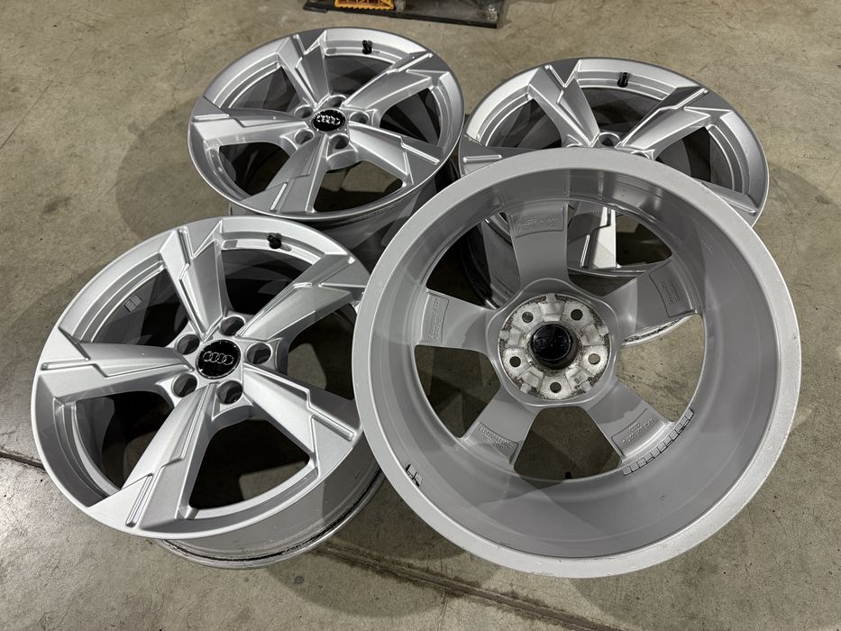 4бр. КАТО НОВИ 18” ОРИГИНАЛНИ Джанти 5х112 за -AUDI/VAG- 8Jx18H2, ET39