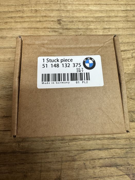 BMW емблема E60, E90, E91, E39, E46, E65, E36 82мм