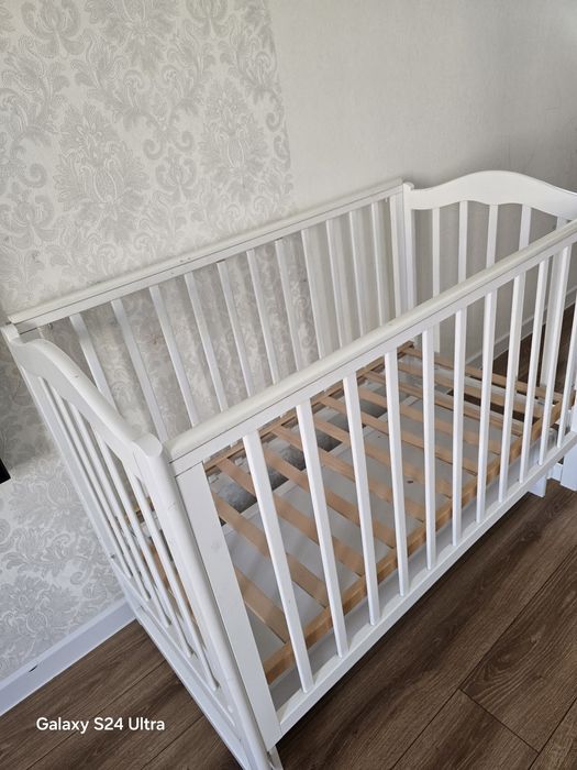 Продам детскую кроватку