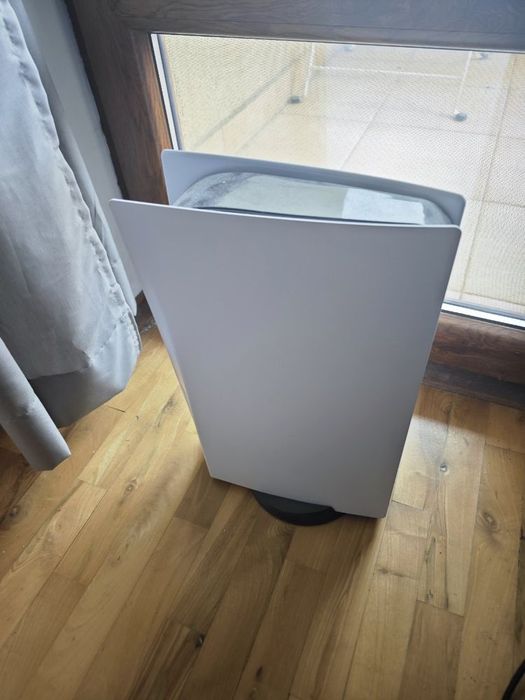 PlayStation 5 Disc Edition + 2 джойстика + много игри и аксесоари