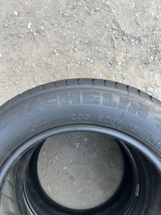 Продам резину пара 205/60/15