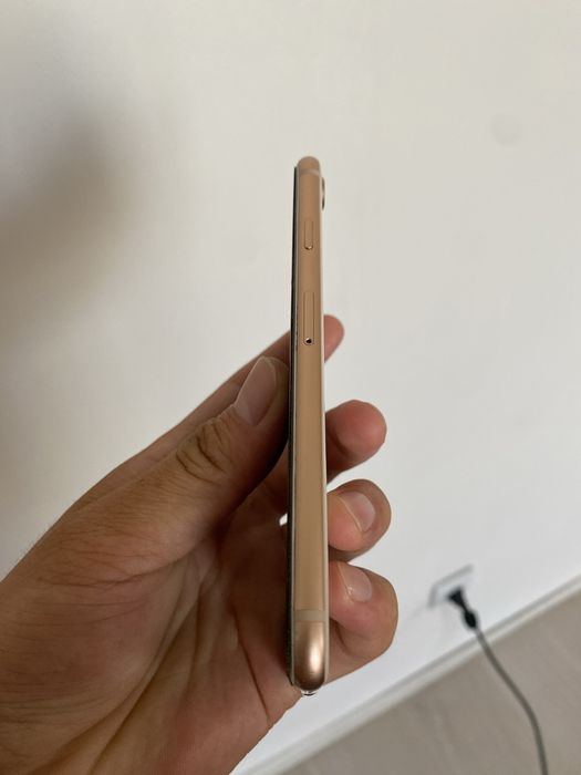 Iphone 8 в хорошем состоянии