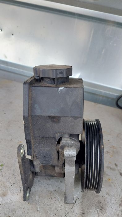 Хидравлична Помпа за мерцедес W203, W210, W208