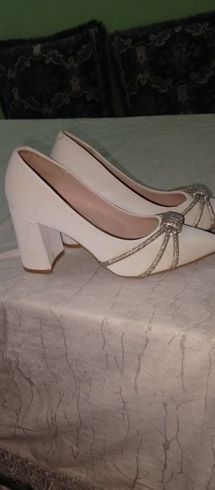 Holati yangi tuyga kiyilgan faqat