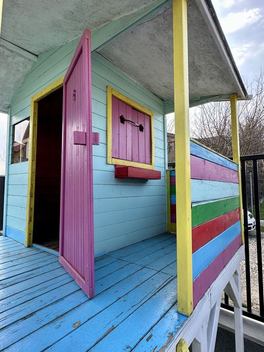 Căsuță din lemn pentru copii + tobogan