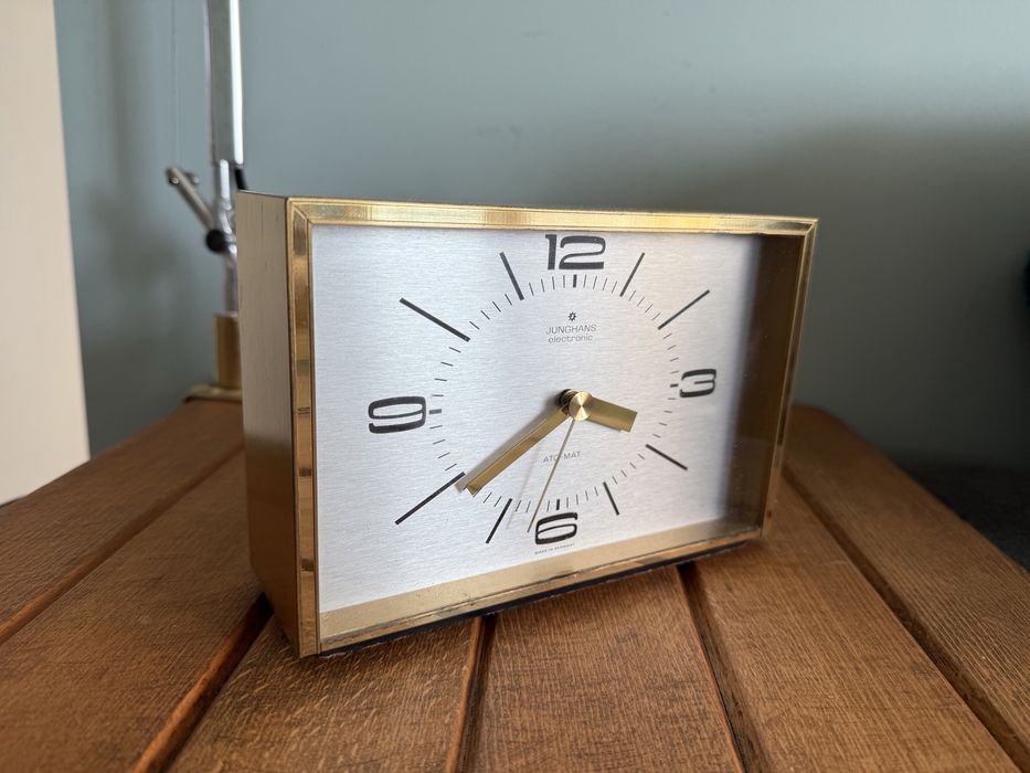 Настолен часовник / Junghans / 60-те