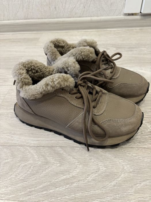 Кроссовки зимние женские