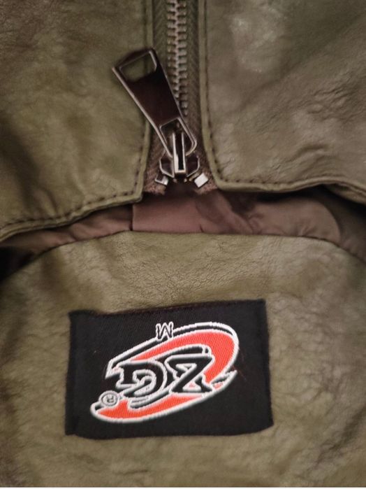 Женская кожанка. Размер 44-46
Модная современная