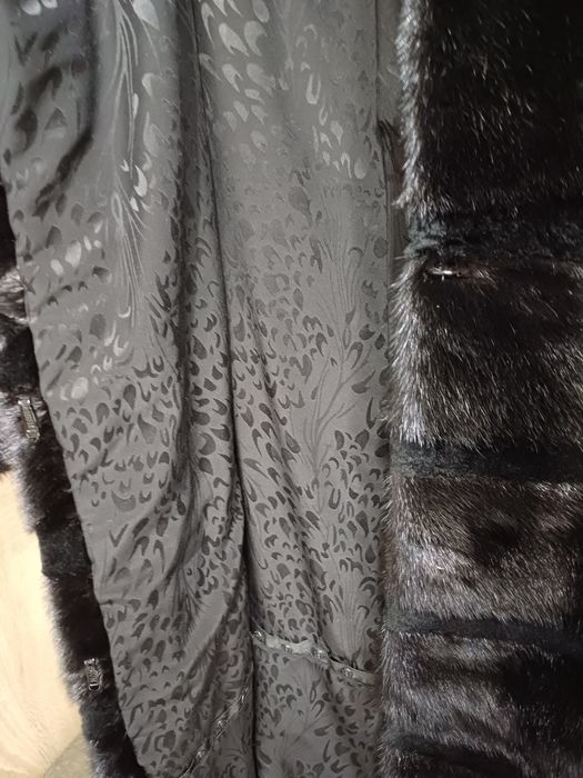 Продам шубу 42-46