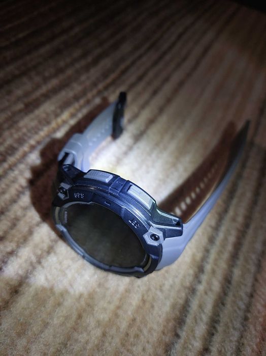 Ръчен часовник. Garmin instinct 3 Amulet