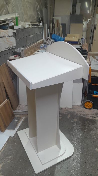 Продаётся трибуна.