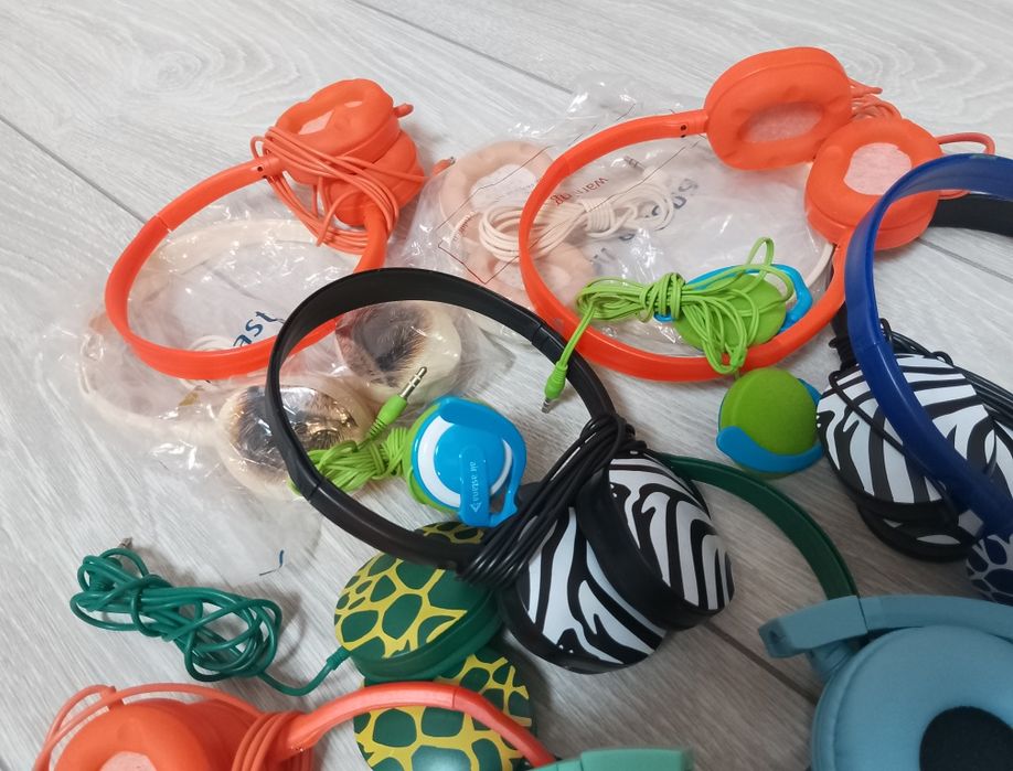 Срочно продам наушники.