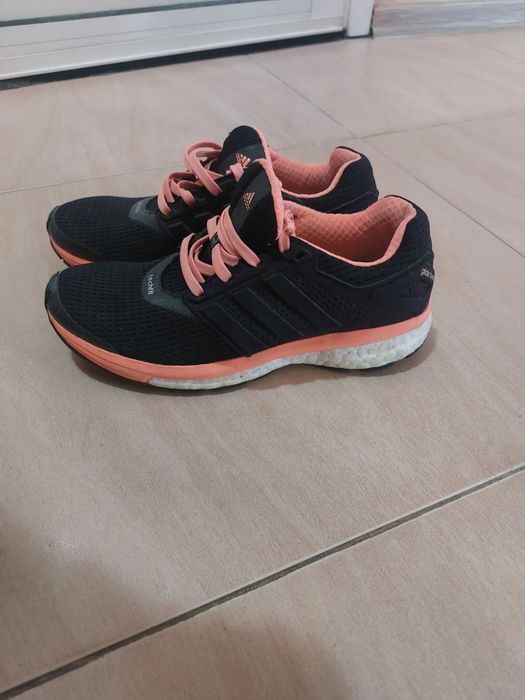 Маратонки adidas