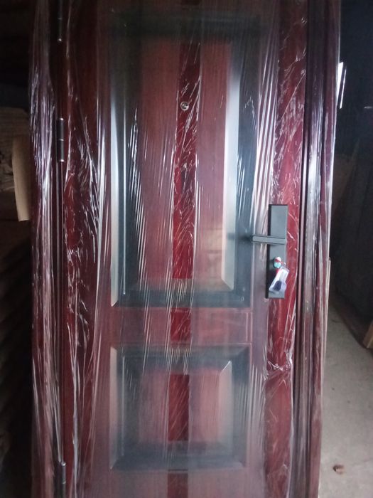 Външни метални врати