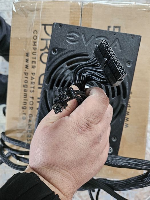 Sursa EVGA 1300G2 SuperNova