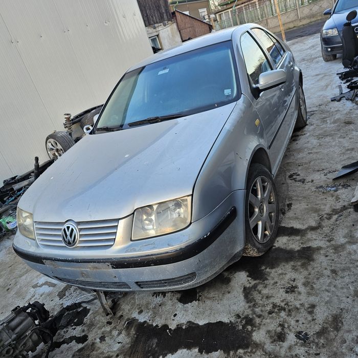 Vw Бора 1.9 90 к.с на части само !