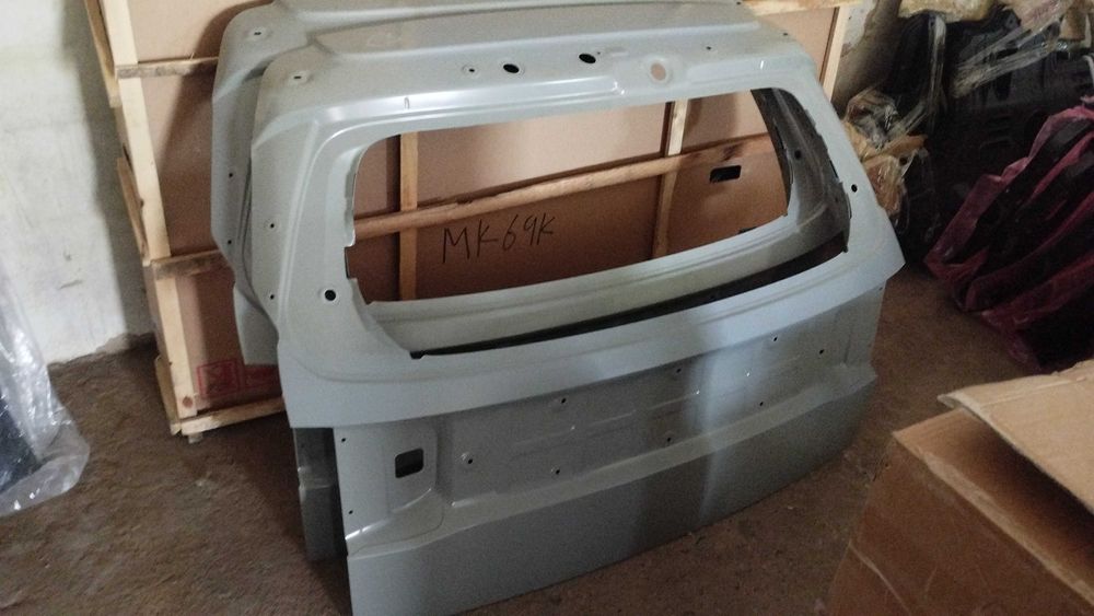 крышка багажника Муфаса