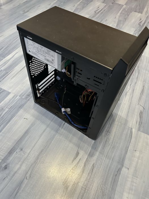 Carcasa plus sursa 500W noua