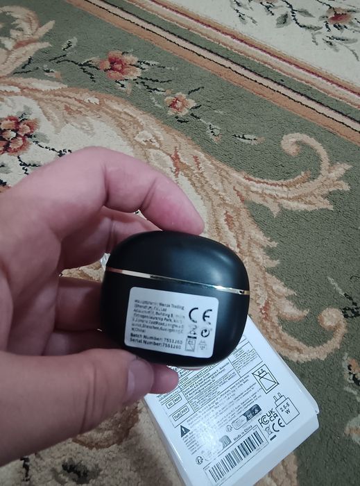 Наушник сатылады