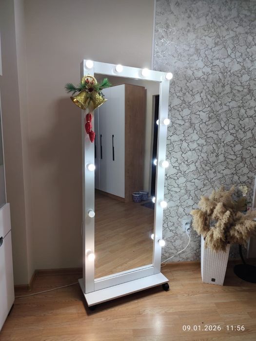 Продам зеркадо в отличном состояние