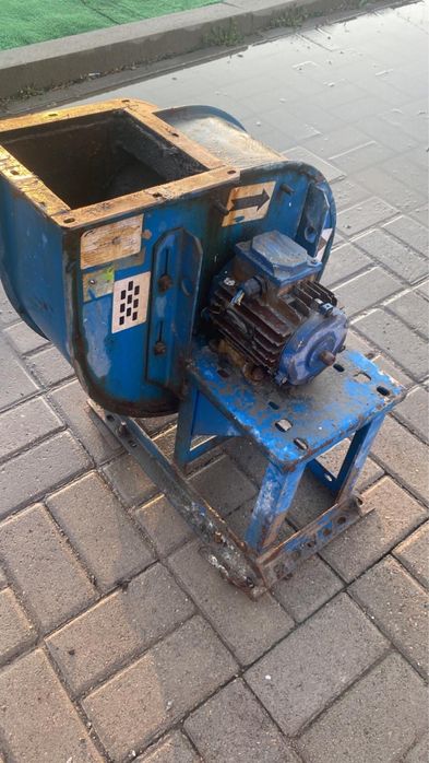 Продам электро двигатель