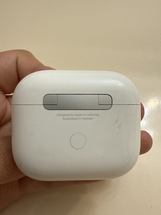 Продам Airpods 3