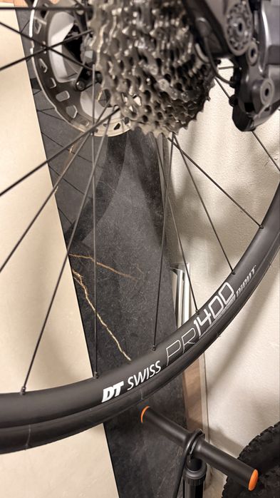 Шосейни капли DT Swiss PR 1400 Dicut 21mm - Като нови!