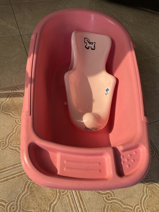 Продам детскую ванночку с гамаком