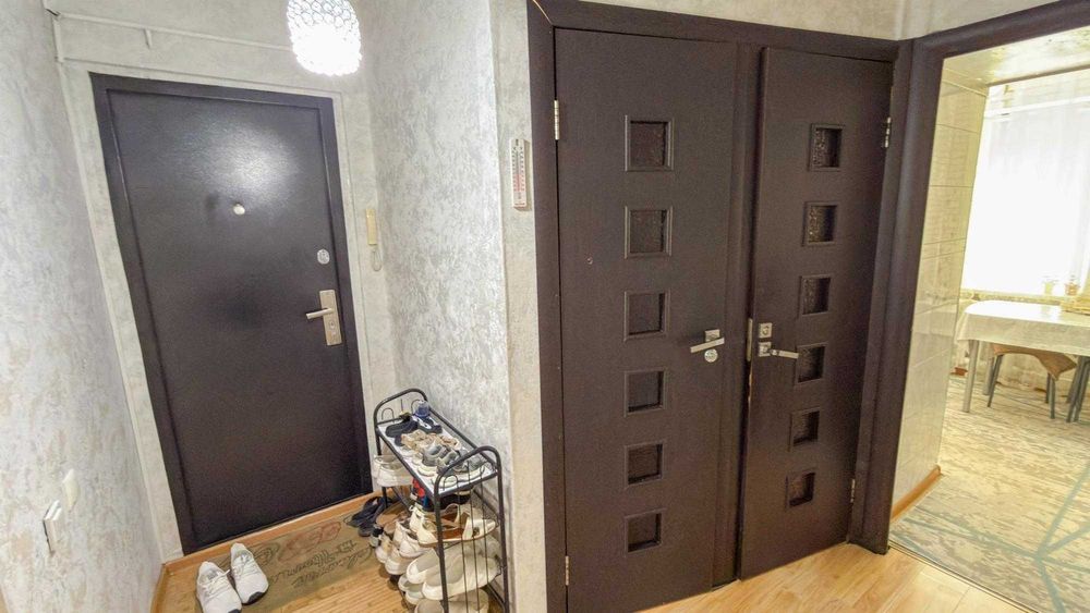 Продам хорошую 3х ком Жастар