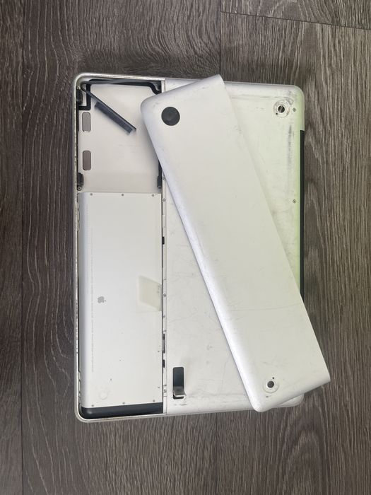 Vand macbook late 2009 functional