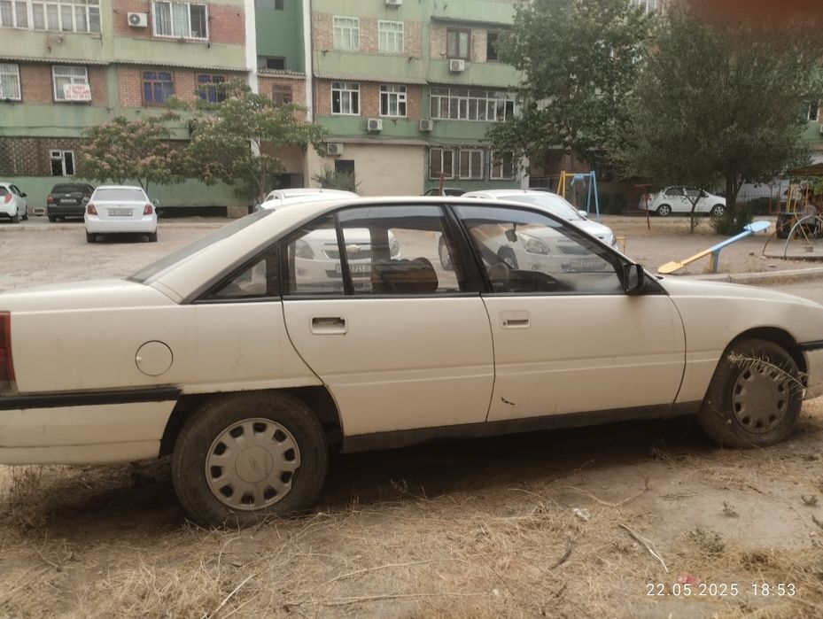 Продам Опель омега