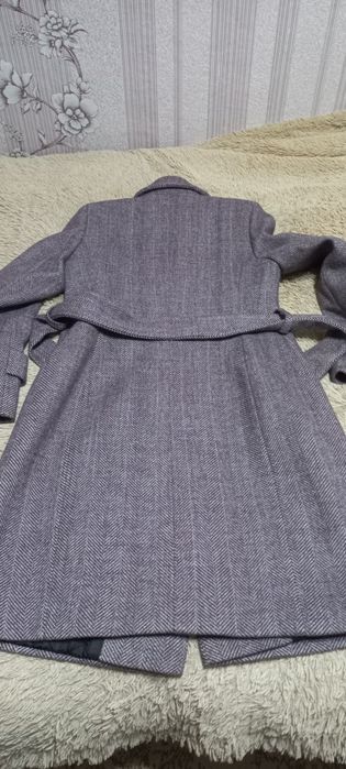 Продам женское пальто,зимнее.