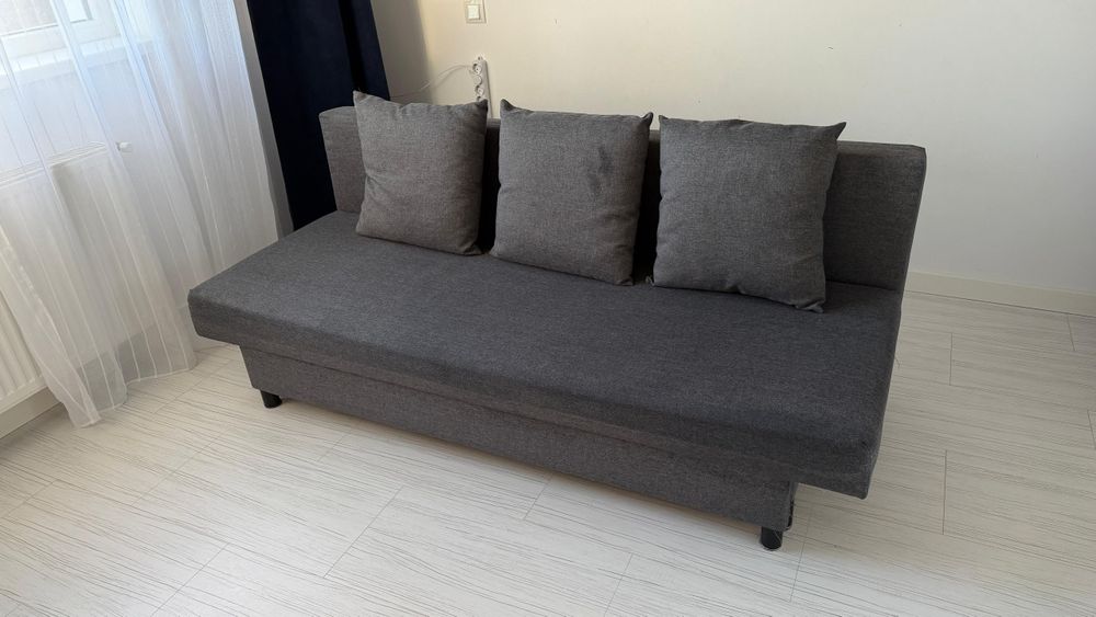 Canapea extensibila IKEA