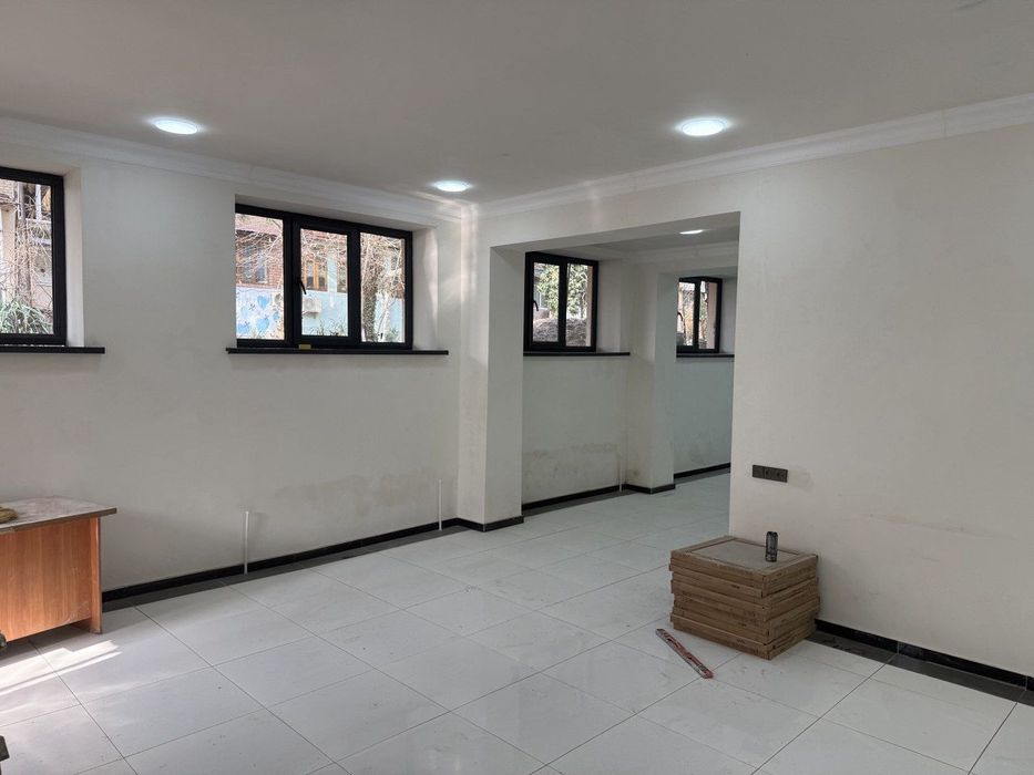 Мирзо Улугбекский р-он. Нежилое помещение за It Park . 206 м²