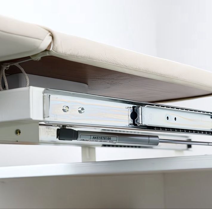 Сгъваема и компактна гладачна дъска на релси