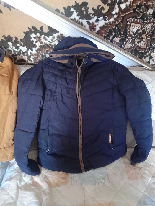 Продаётся куртка мужская