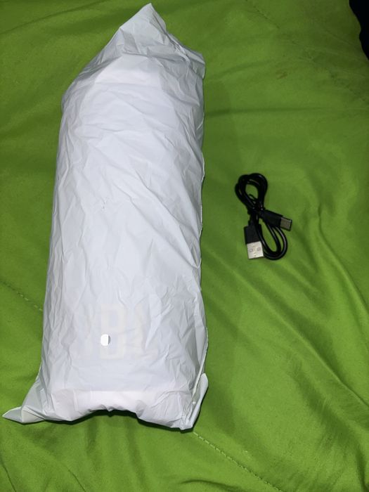 Тонколонка JBL PULSE 5