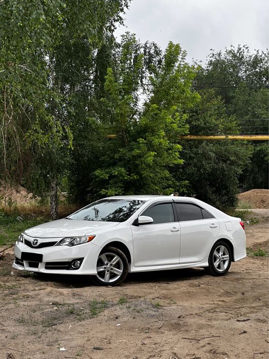 Тайота камри 50