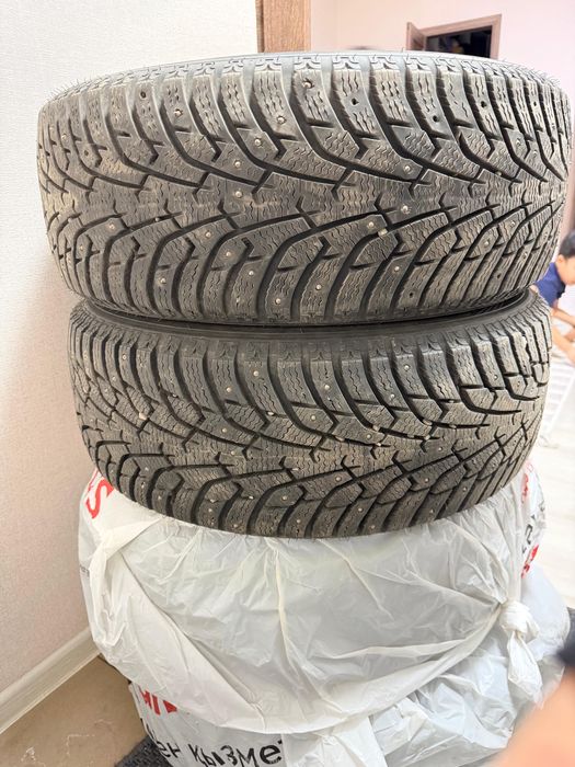 215/55/17 maxxis шипы