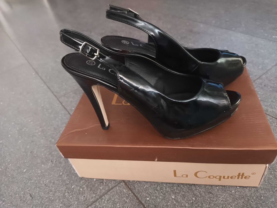 Обувки с ток или платформа 37 номер по 8 лв. чифта или 25лв. За 4те.