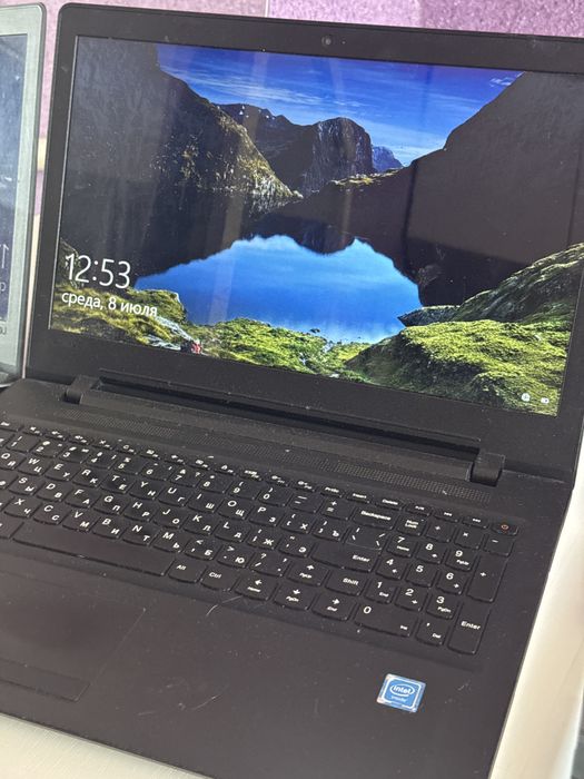 Ноутбук Lenovo Wendows 10