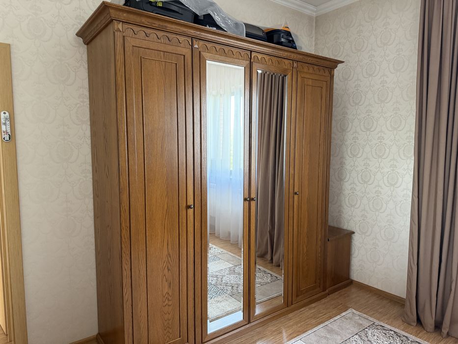 Спальный гарнитур