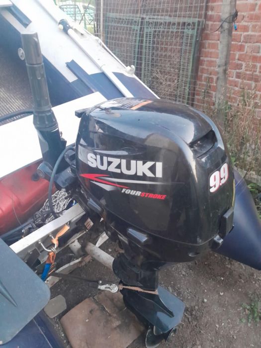 Лодка ProMarine с двигател Suzuki