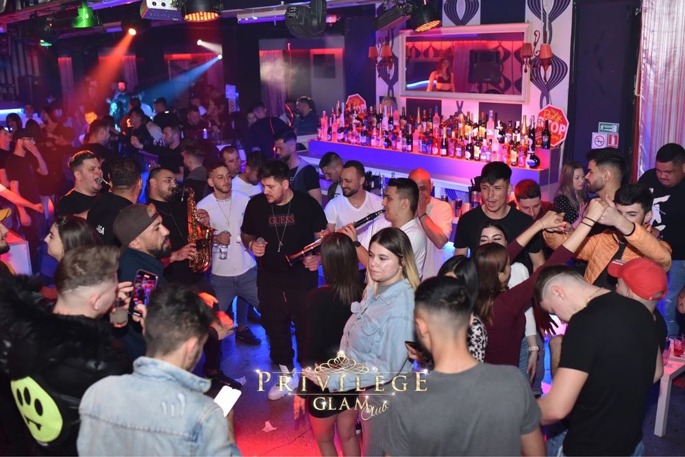 Afacere la cheie /Afacere de vânzare club