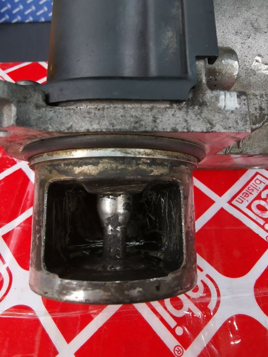 ЕГР-EGR клапан за Volgsvagen Passat 6 2.0 TDI - оригинален