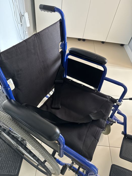 Инвалидная кресло-коляска