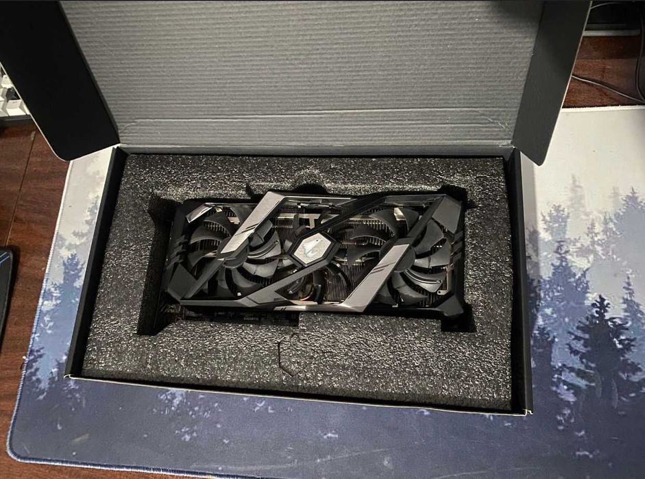 Игровая видеокарта RTX 2070S