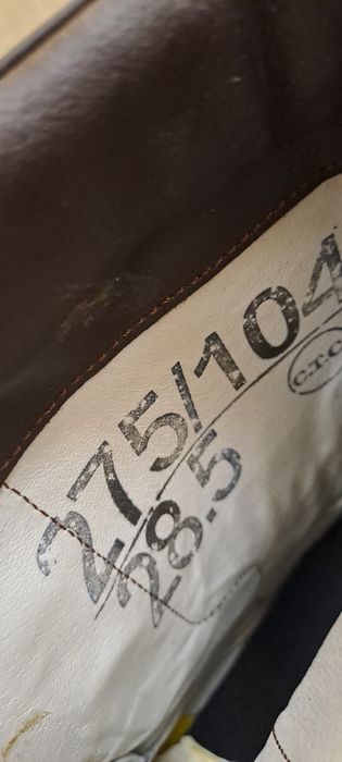 Bocanci din piele naturala